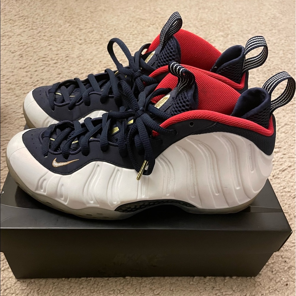 Nike foamposites size 10 white, red and blue